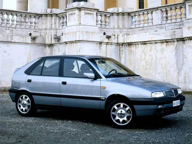 Lancia Delta 1.8 i.e. 16V cat 5 porte GT