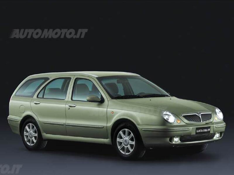 Lancia Lybra Station Wagon 16V VVT cat Station Wagon LX