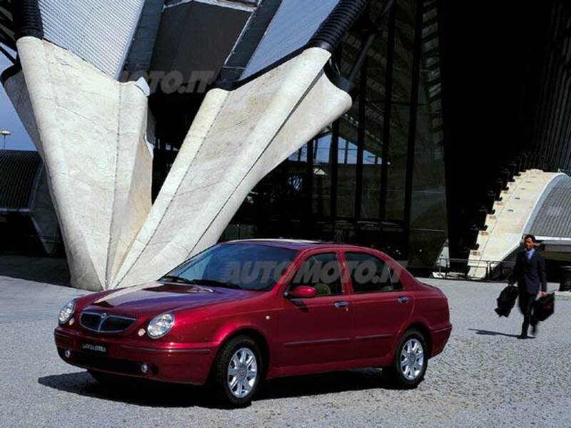 Lancia Lybra JTD cat LX