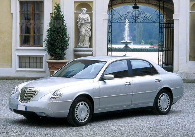 Lancia Thesis (2002-09)