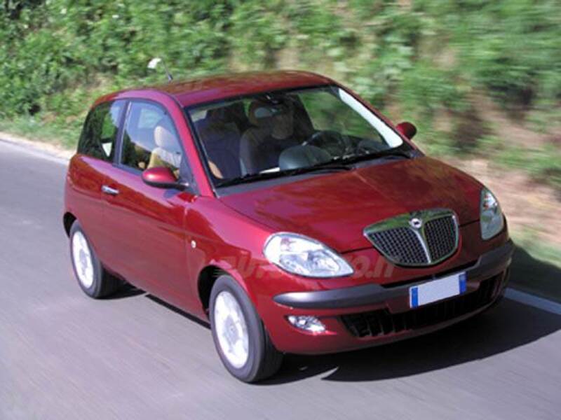 Lancia Ypsilon 16V Argento 