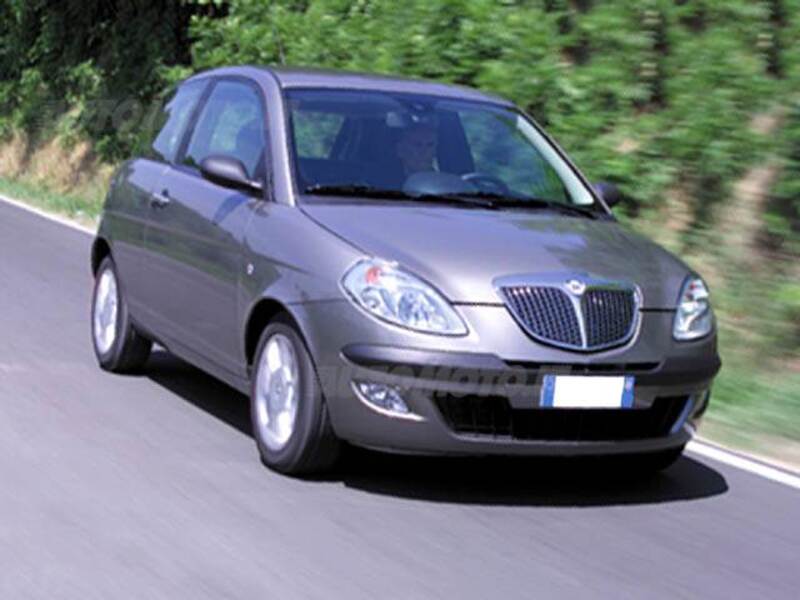 Lancia Ypsilon Multijet 16V Platino 