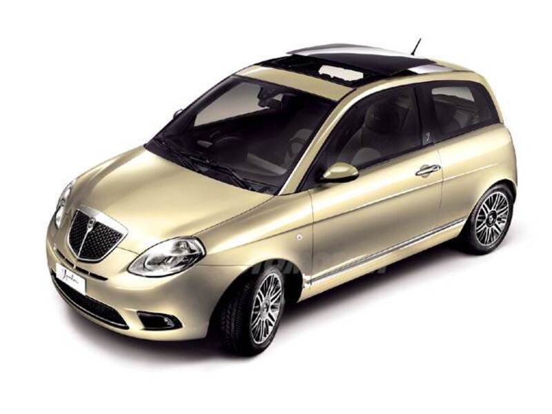 Lancia Ypsilon 1.3 MJT 75 CV Oro Giallo 