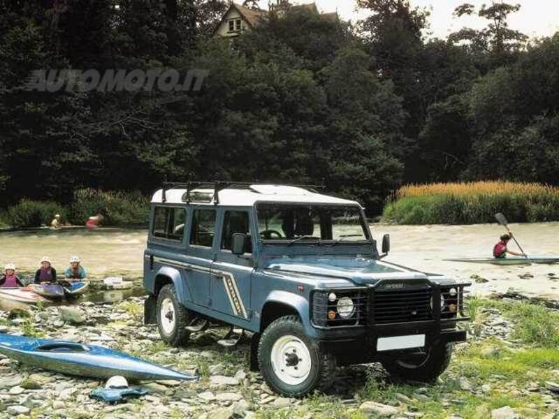 Land Rover Defender 110 2.5 Tdi Station Wagon County
