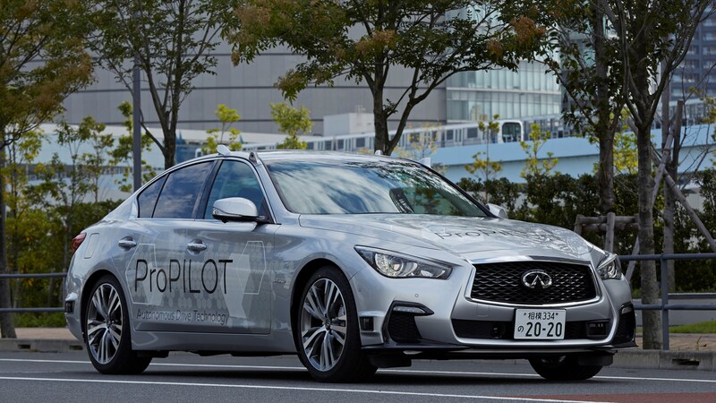 Nissan, test per la guida autonoma a Tokyo