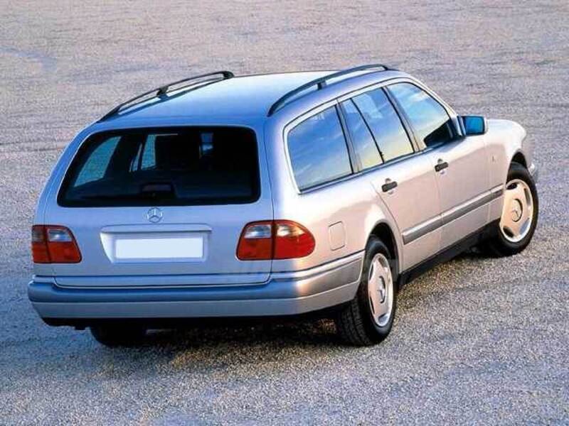 Mercedes-Benz Classe E Station Wagon 230 cat Station Wagon Classic