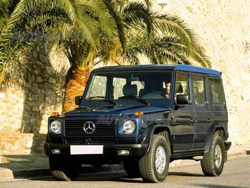 Mercedes-Benz 300 300 GD lungo Station Wagon