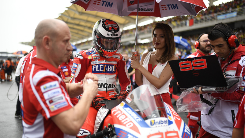 MotoGP 2017. Lorenzo: "Ho provato a vincere". Dall'Igna: "Scelte dolorose ma vanno fatte"