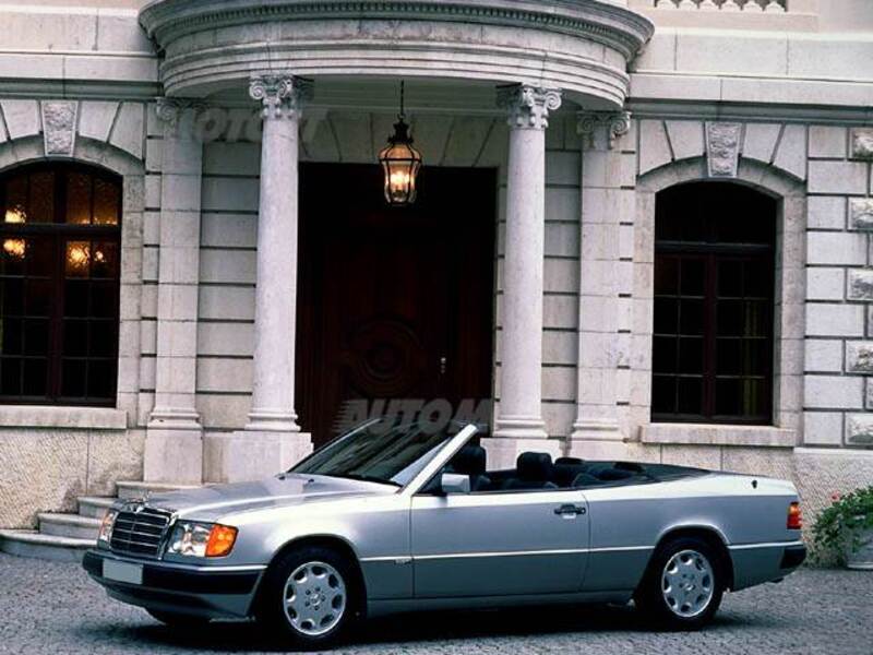 Mercedes-Benz 300 Cabrio 300 CE-24 cat Cabriolet