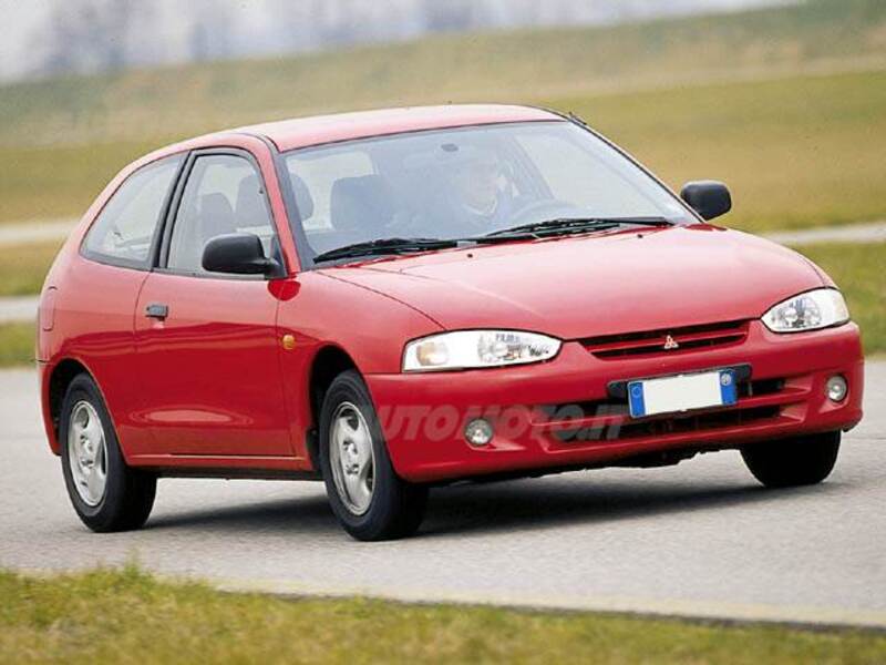 Mitsubishi Colt 1.6i 16V cat GLX Target