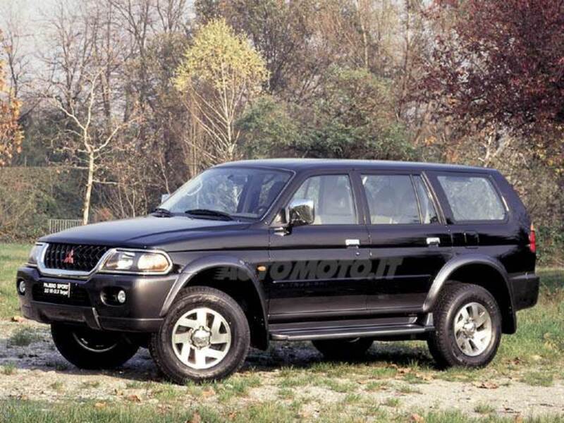 Mitsubishi Pajero 3.0i V6 24V cat GLS Target