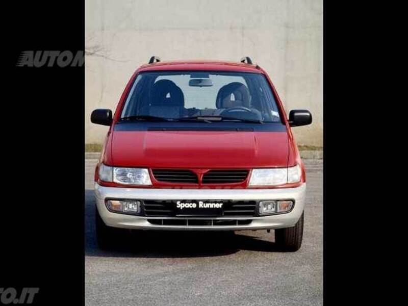 Mitsubishi Space Runner 1.8i 16V cat GLX Target