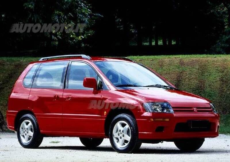 Mitsubishi Space Runner (1999-01)