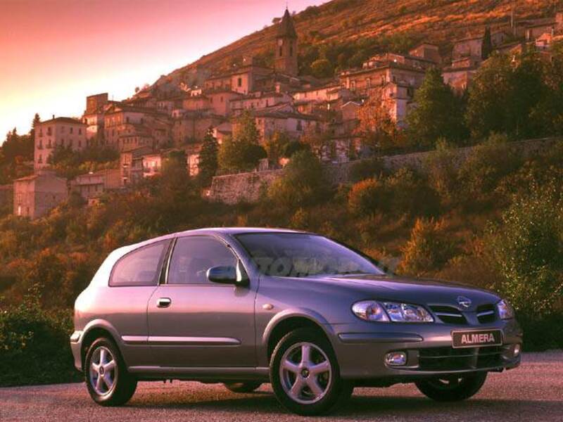 Nissan Tino 2.2 TD 3 porte