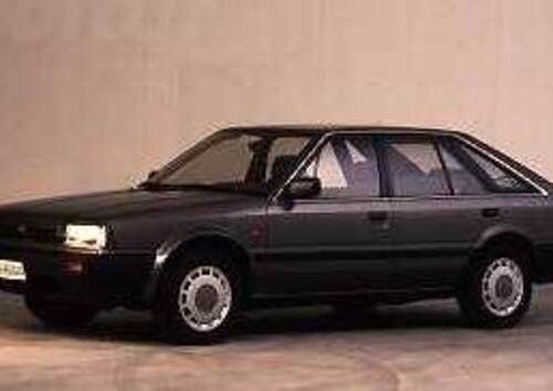 Nissan Bluebird (1988-90)