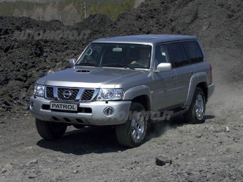 Nissan Patrol 3.0 TD Di 5 porte Luxury Wagon