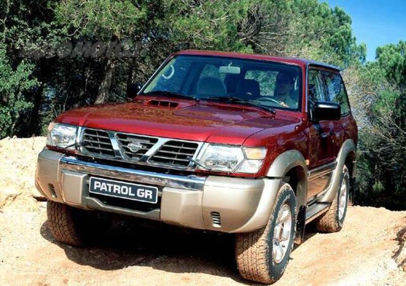 Nissan Patrol GR (1998-04)