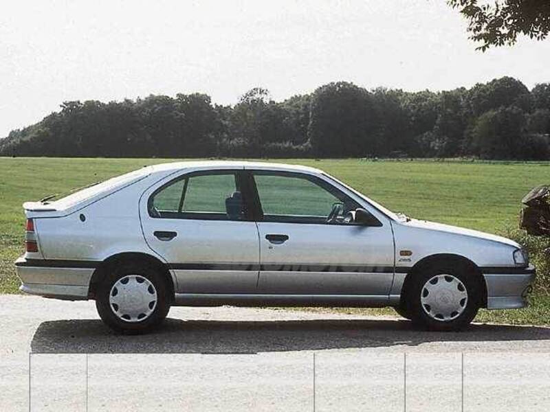 Nissan Primera 1.6i 16V cat 5 porte SE