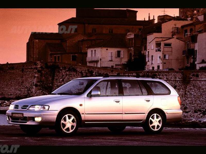 Nissan Primera Station Wagon 2.0i 16V cat Station Wagon SE