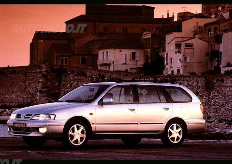 Nissan Primera Station Wagon (1998-99)