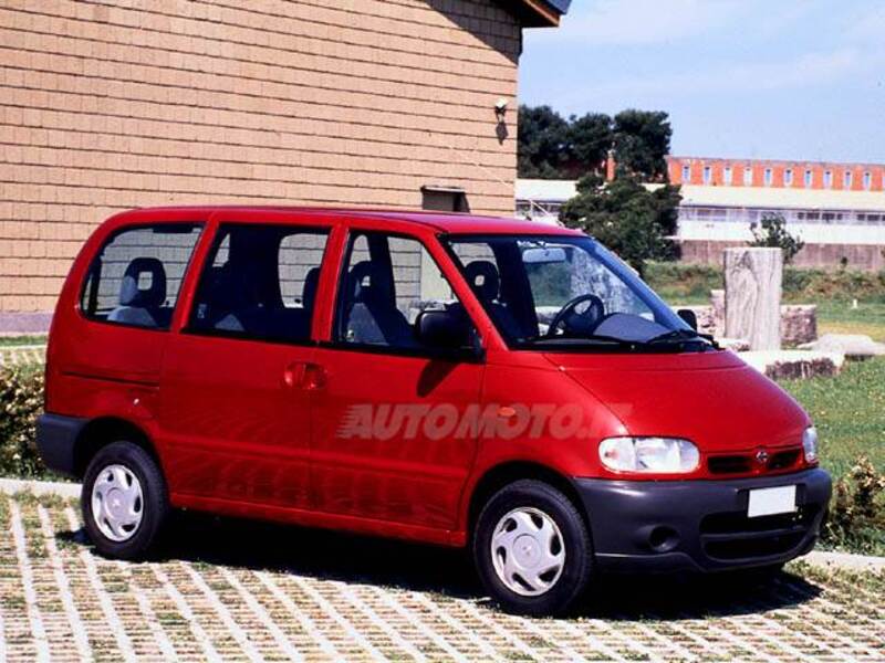 Nissan Serena 16V cat 5 porte Magic