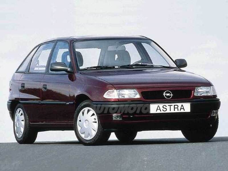 Opel Astra SE cat 5 porte GLS