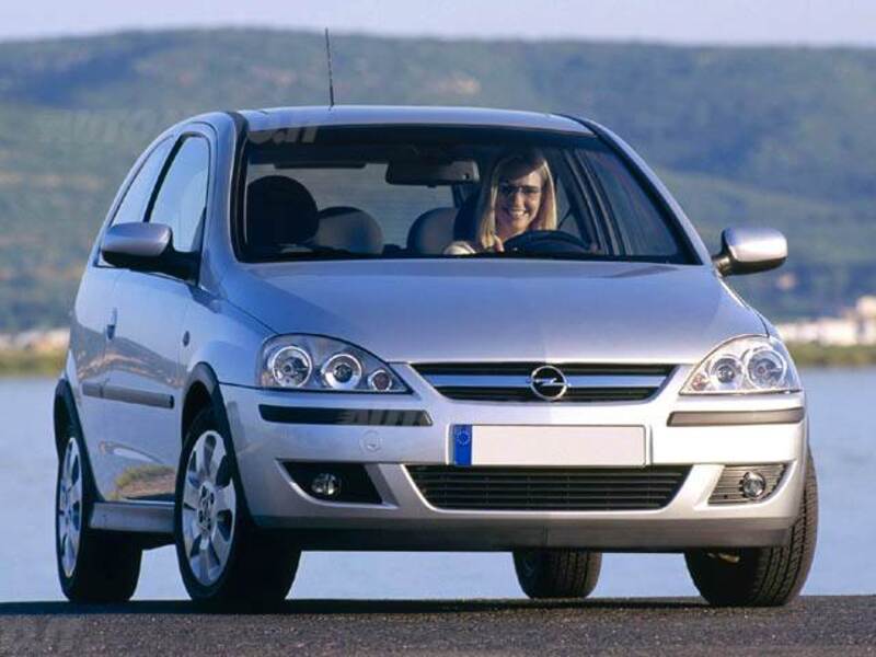 Opel Corsa 1.0i 12V cat 3 porte TomTom