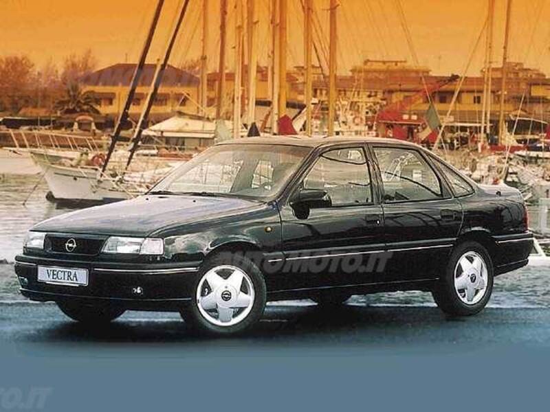 Opel Vectra 2.0i cat 4 porte CD