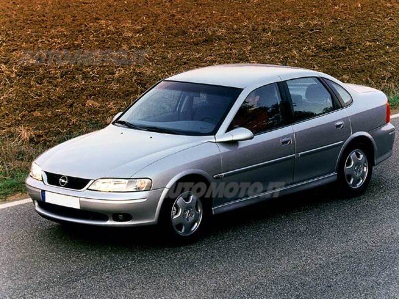Opel Vectra 1.6i 16V cat 4 porte Class