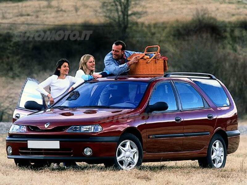 Renault Laguna SporTour 1.6i 16V cat Station Wagon RXE