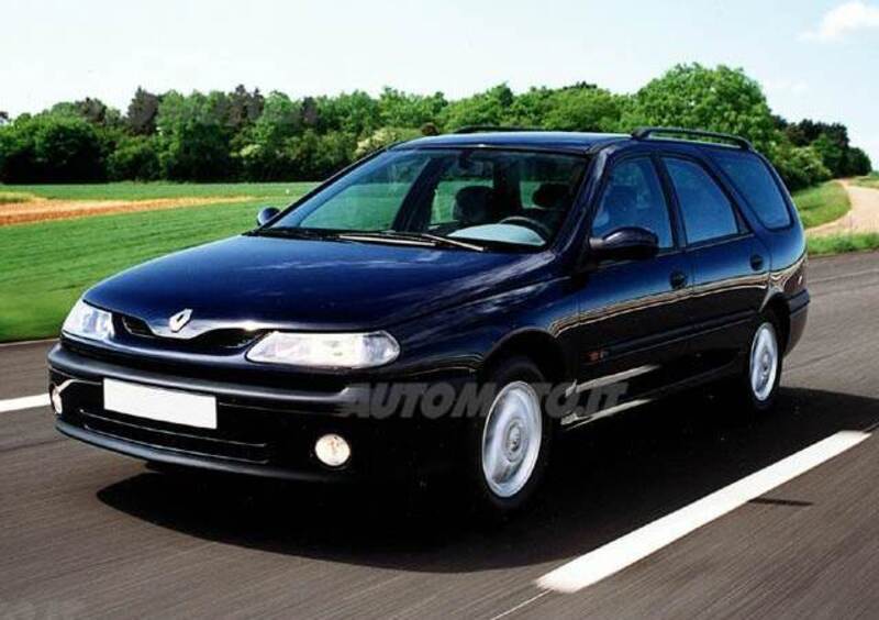 Renault Laguna SporTour (1995-01)