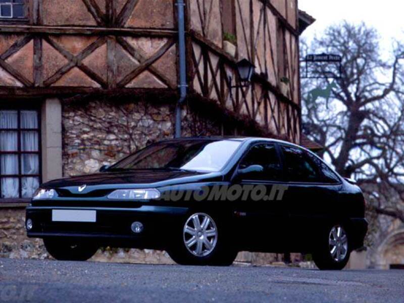 Renault Laguna 3.0i V6 24V cat Initiale