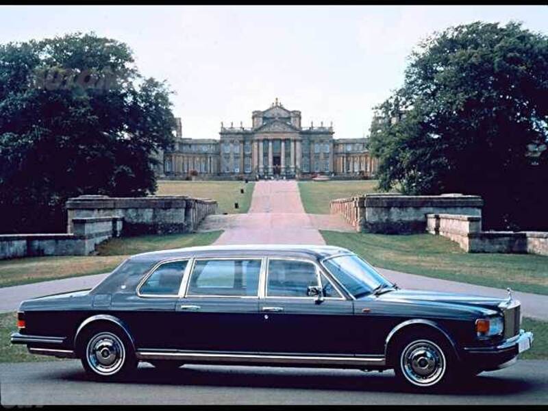 Rolls Royce Silver Spirit/Spur Touring Limousine