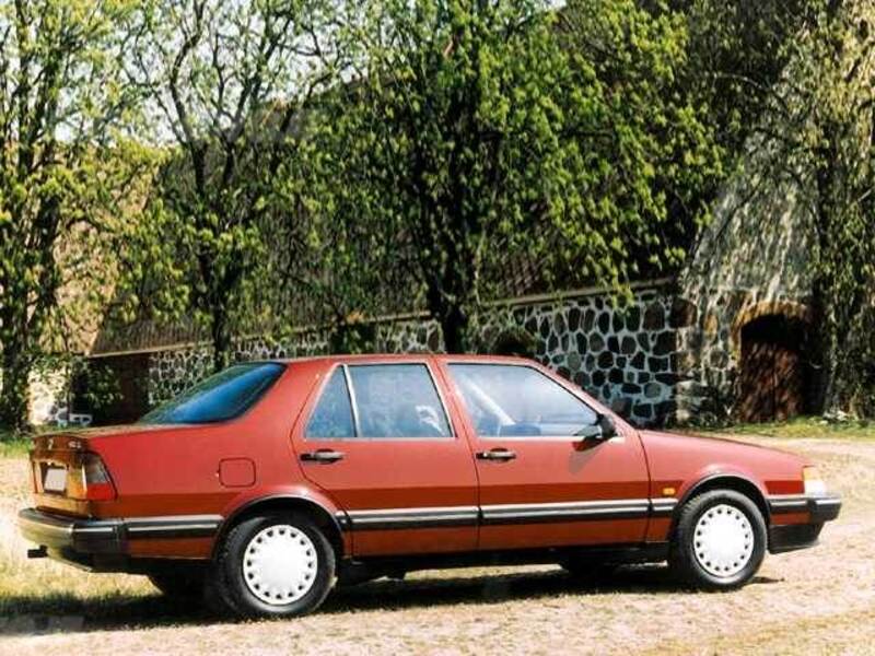 Saab 9000 turbo 16 cat 4 porte CD