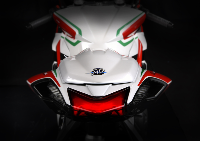 MV Agusta F3 675 F3 675 RC (2018) (11)