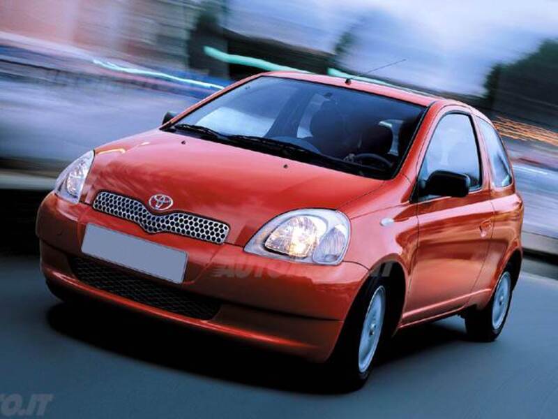 Toyota Yaris D-4D cat 3 porte '03