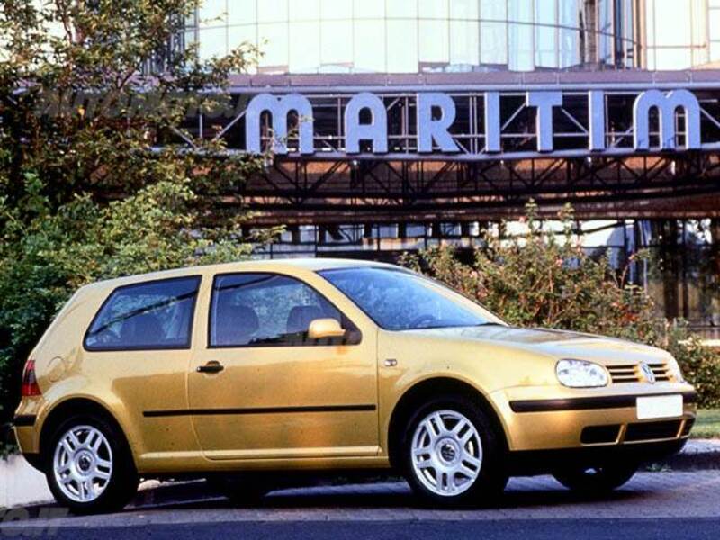 Volkswagen Golf 1.6 cat 3 porte Highline