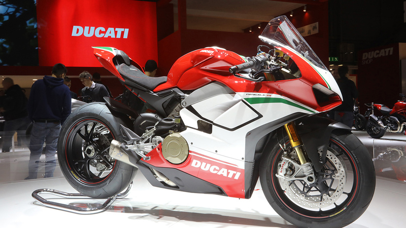 EICMA 2017: Ducati Panigale V4, foto, dati, video e prezzi