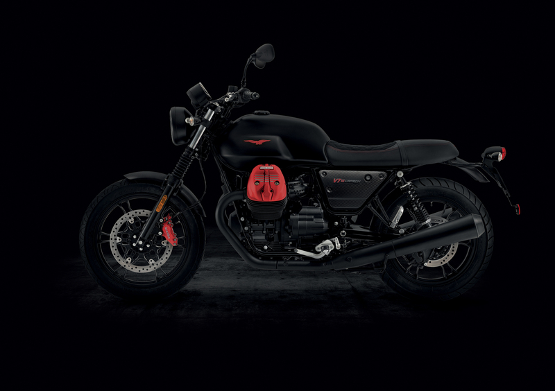 Moto Guzzi V7 V7 III Carbon (2018 - 20) (4)