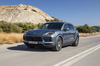 Nuova Porsche Cayenne 2018, Supercar Utility Vehicle presto plug-in hybrid | Video Primo test