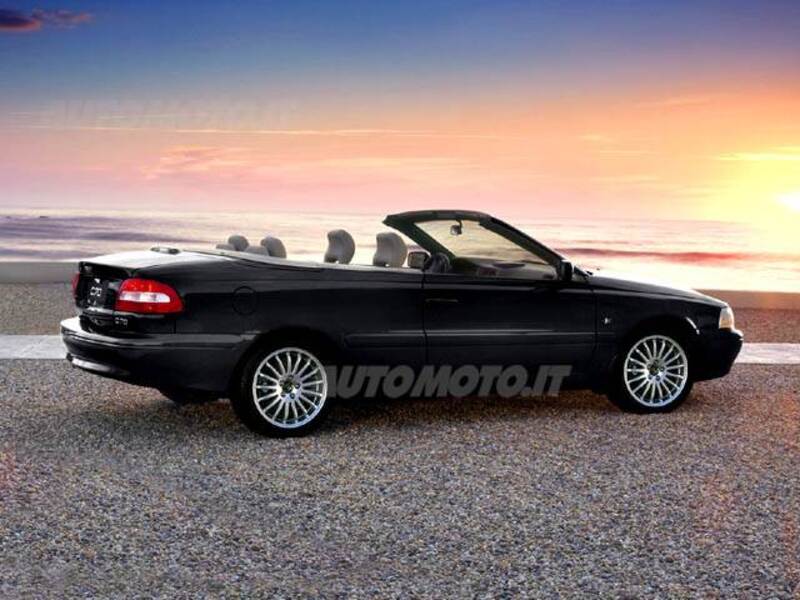 Volvo C70 2.0i turbo 20V cat Cabriolet Class