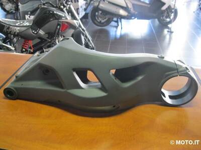 FORCELLONE MV AGUSTA PER TUTTI I MODELLI FINO AL 2 BRUTALE 750 / F4 750