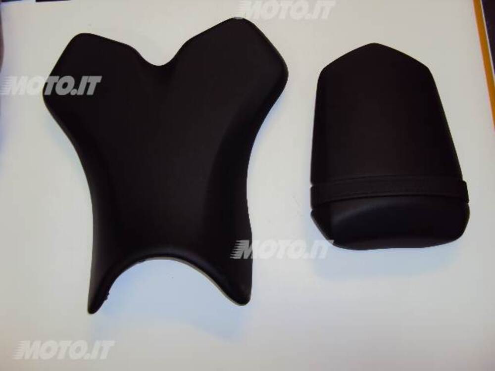 Sella ORIGINALE anteriore e posteriore R1 2004-200 Yamaha Selle anteriore e posteriore per Yamaha R1 anni 2004-2006