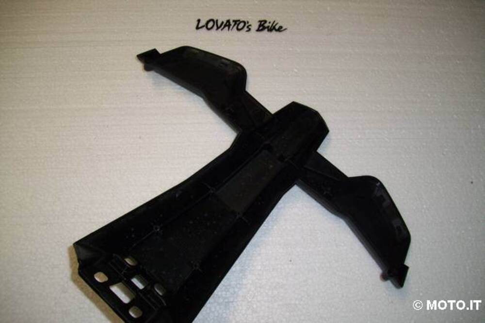 portafrecce superiore ktm rc8 (2)