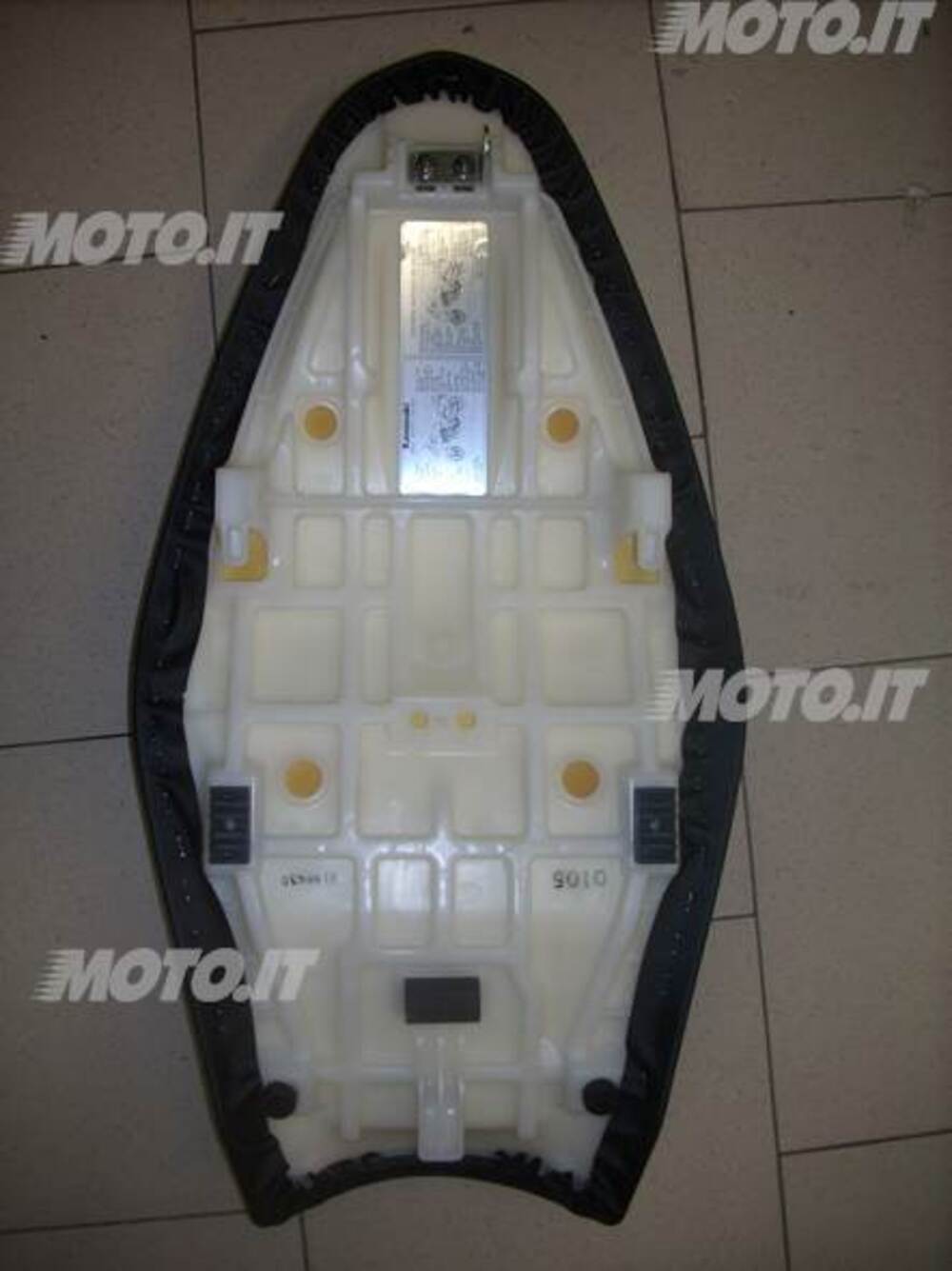 SELLA Originale Kawasaki z750s (2)