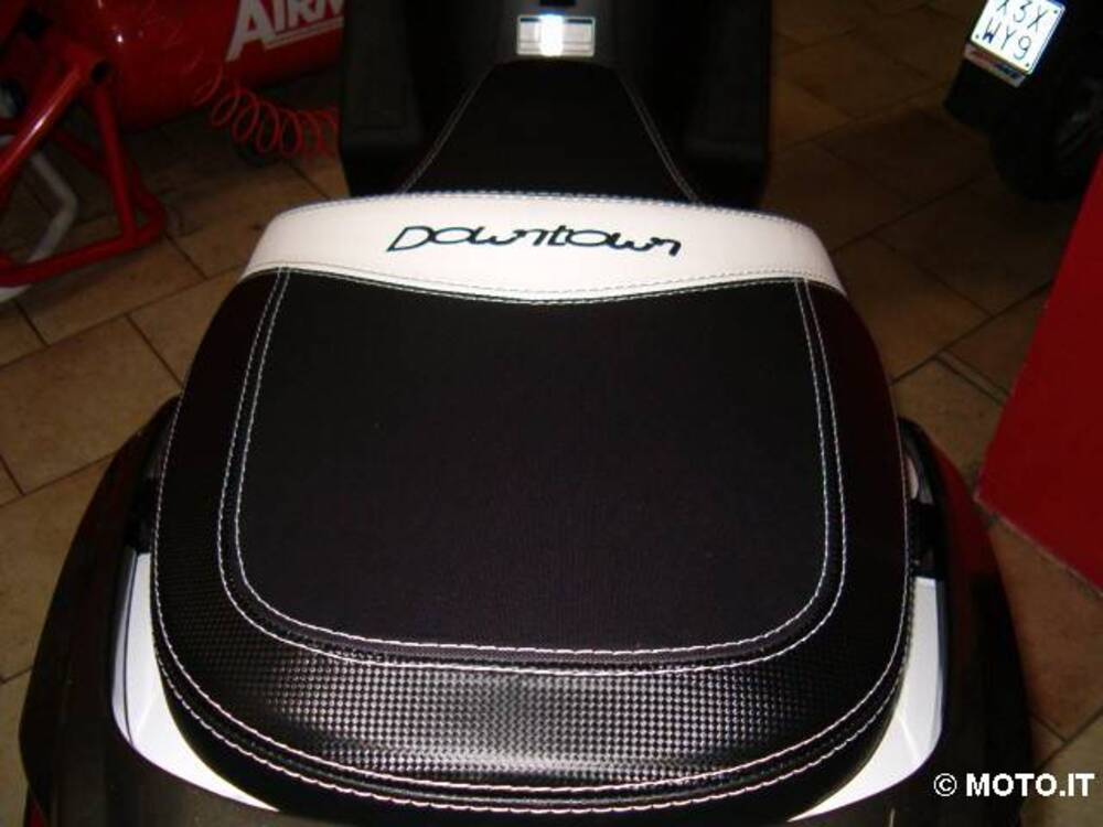 Sella kymco dowtown Kymco dowtown (2)