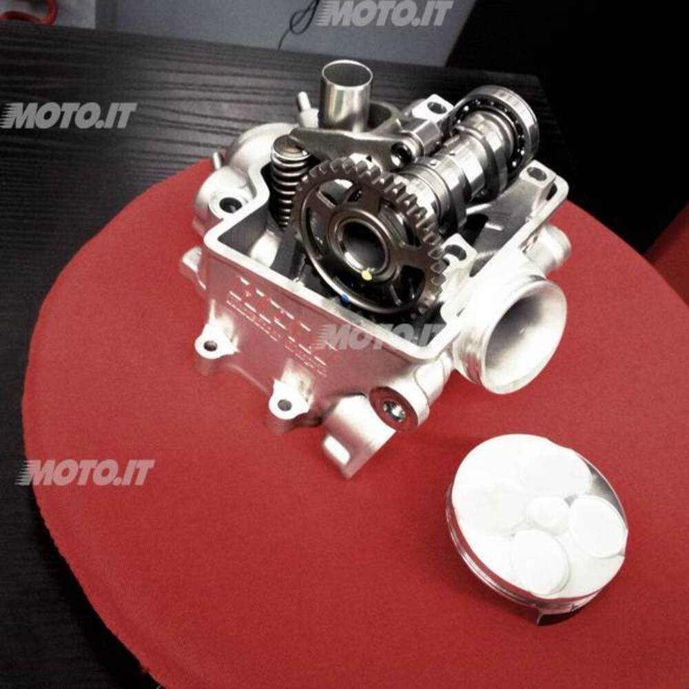 LAVORAZIONE TESTA HONDA CRF 250 By Giulio Tresold CRF 250 (2)