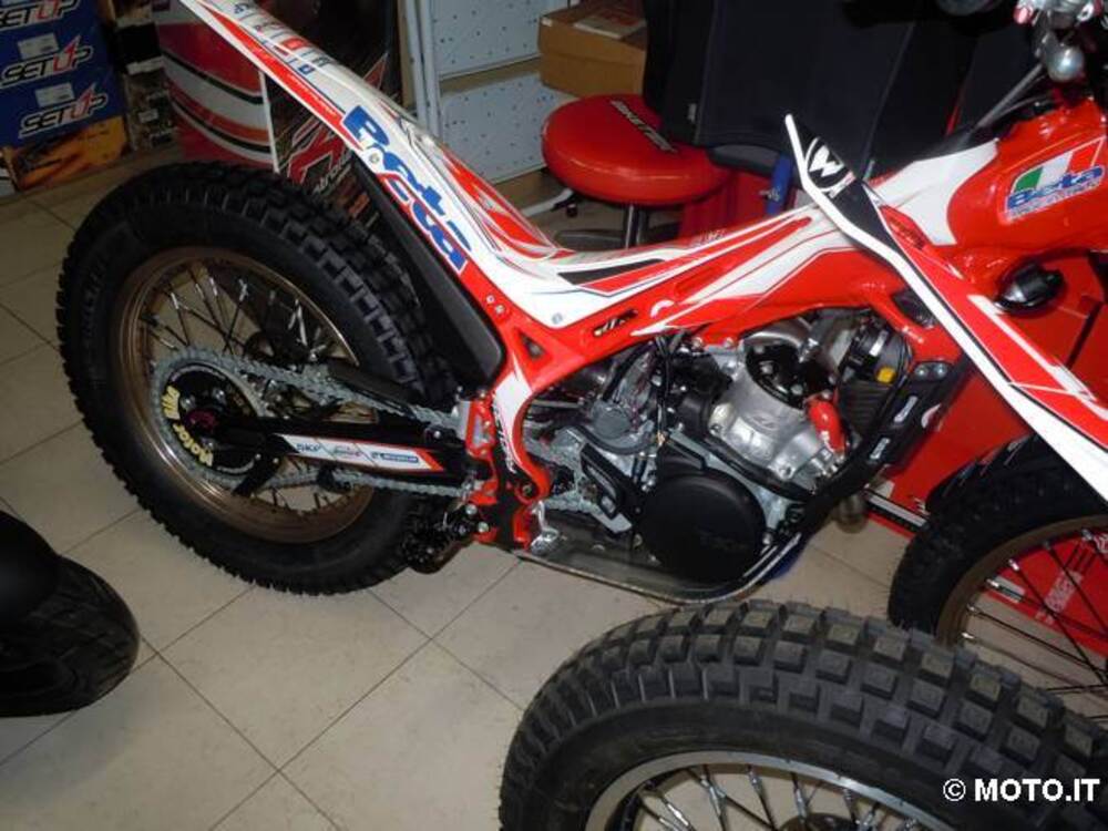 adesivo protezione corona trial trialmotoitalia corona (4)