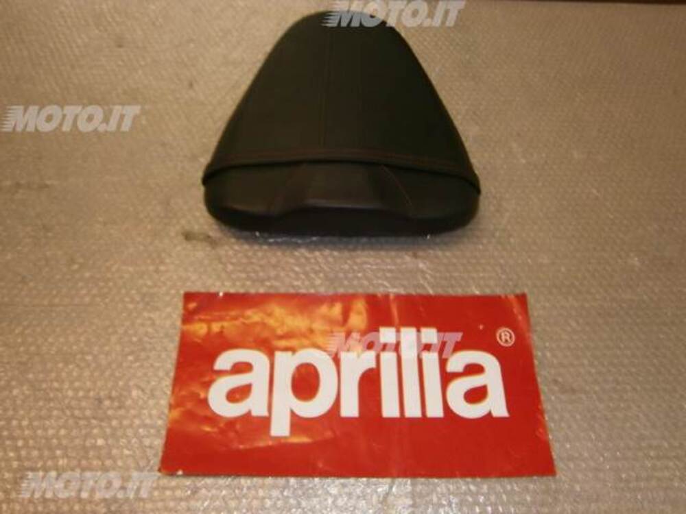 SELLINO Aprilia SELLA TUONO 50/125 PASSEGGERO NERA