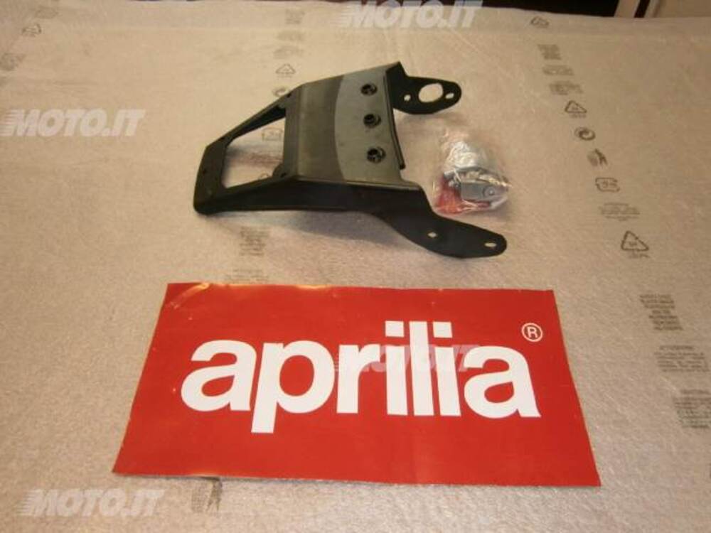 PORTAPACCHI APRILIA PORTAPACCHI AREA 51
